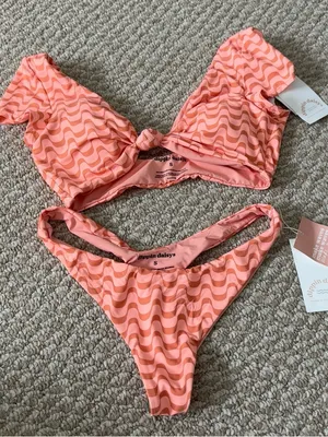 Dippin' Daisy's Peach and Orange Wave-Print Bikini Set thumbnail 2