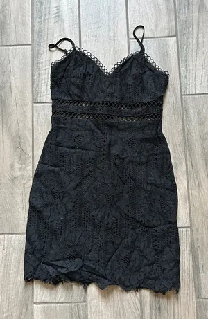 Black Lace Mini Dress with Spaghetti Straps Size M thumbnail 1