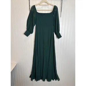 NWT Lulus Feel the Romance Emerald Green Off-the-Shoulder Maxi Dress Wedding XS thumbnail 3