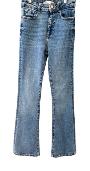 Zara Women High Waisted Flare Jeans Medium Wash‎ Blue Size 4 Slim Fit Denim Tall thumbnail 1