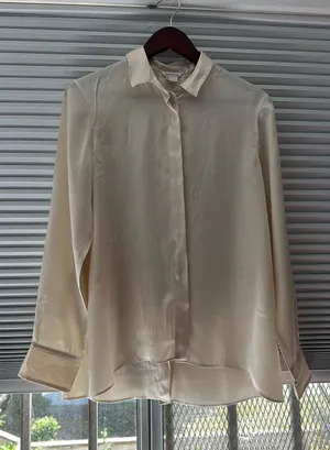 Club Monaco silk top long sleeve thumbnail 4