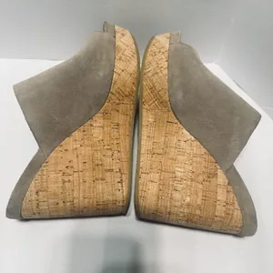 Dolce Vita Sandals Ross Womens Beige Suede Cork‎ Wedge Platform High heels 8.5 thumbnail 4
