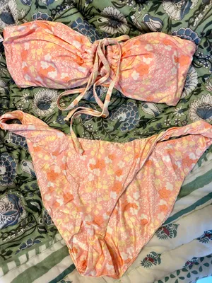 Dippin Daisys Swimsuit thumbnail 3