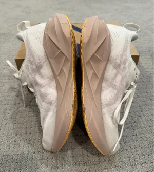 ASICS NovaBlast Women’s Running Shoes thumbnail 1