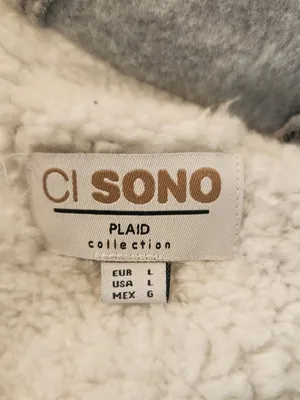 Ci Sono Blue and White Plaid Cropped Shacket with Gray Hoodie Size Large thumbnail 8