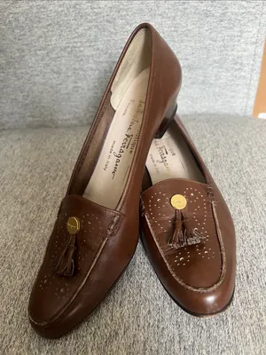 Salvatore Ferragamo Brown Leather Tassel Loafers READ Run small and narrow thumbnail 1