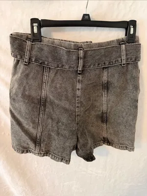 Zara Washed Grey High-Waist Belted Denim Shorts thumbnail 4