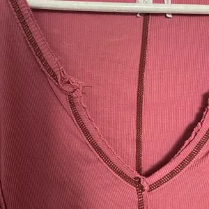UO long sleeve pink top thumbnail 3