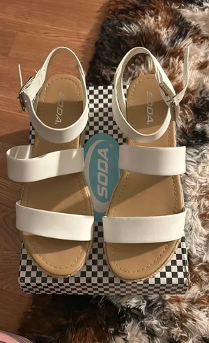Soda Flatform Sandals thumbnail 1