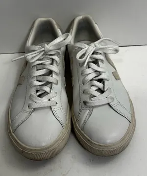 VEJA Sneakers Campo Women’s Size 7.0 Leather Sneakers White thumbnail 1