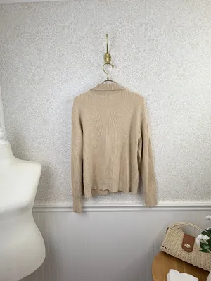Evereve Beige Button-Up Knit Ribbed Collared Cardigan Sweater - Size - Small thumbnail 3