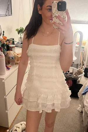 Dress thumbnail 1