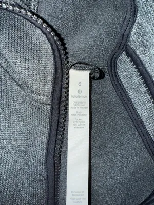 Lululemon Pullover 3/4 Zip with Hood Size 6 thumbnail 4