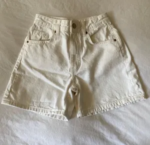 ZARA Shorts High-Waisted Denim White thumbnail 1