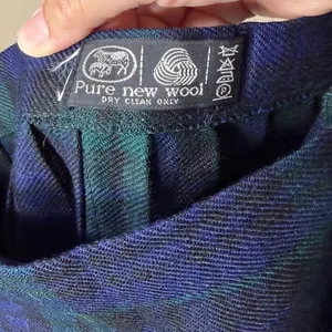 Pure New Wool Black Watch Tartan Plaid Wrap Skirt Navy Green Leather Buckle thumbnail 4