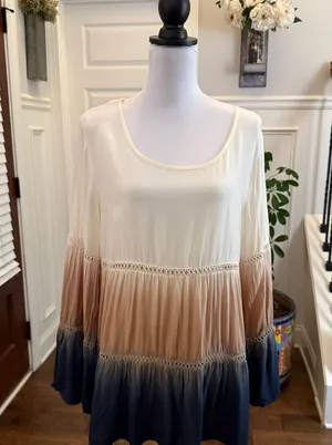 Entro EUC Elegant Bell Sleeve Embroidered Detail Ombre Women's Top thumbnail 1