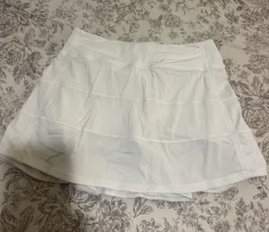 Lululemon Skirt thumbnail 1