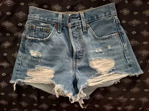 Levi’s Shorts 501 thumbnail 1