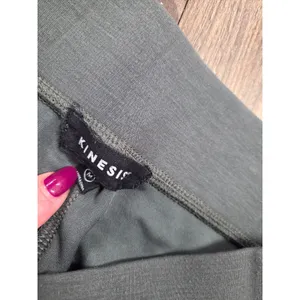 Kinesis Front Seam Cropped Coordinating Wide Leg Pants Green Size Medium thumbnail 4
