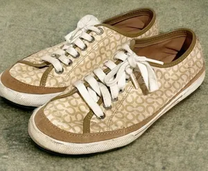 Coach Edith Women's 7.5 Tan‎ Brown Signature Print Sneaker A1244 thumbnail 1
