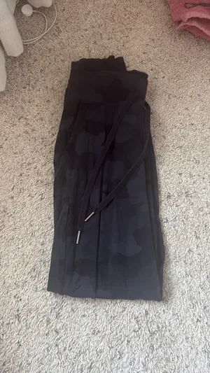 Camo Lululemon Joggers thumbnail 4