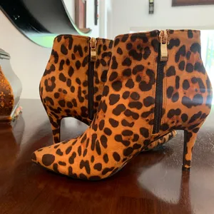 New York & Company Leopard Booties Black Size 8 thumbnail 8