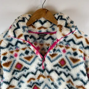 Eddie Bauer Womens Small Faux Fur Pullover‎ Aztec Print Quarter Zip Pink Trim thumbnail 9
