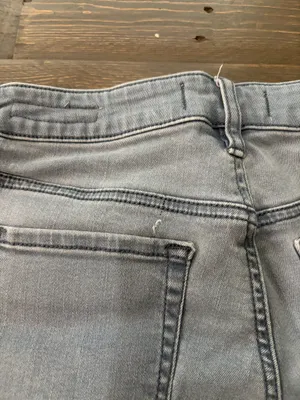PacSun Bullhead Women’s Distressed Denim Shorts Size 26 Light Wash Cuffed thumbnail 7