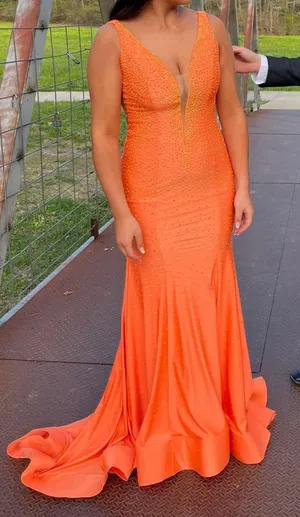 Johnathan Kayne Prom Dress thumbnail 4