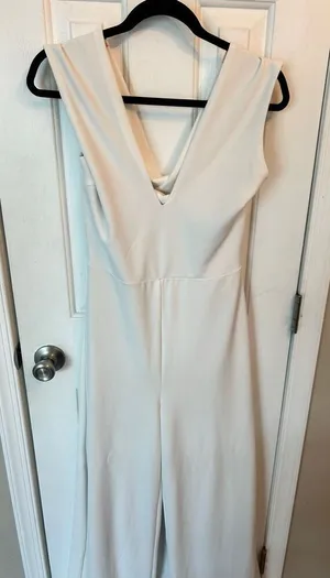 Lulu’s Thinking Out Loud White Backless Jumpsuit large NWT thumbnail 1