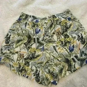Abercrombie & Fitch Womens Medium Floral Linen Blend Elastic Waist Casual Shorts thumbnail 3