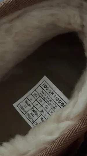 UGG Classic Ultra Mini Platform thumbnail 8