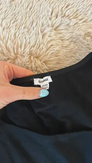 black top thumbnail 3