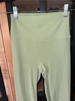 Oner Active Rare fit scrunch sage leggings high rise capris workout ruched contour crop thumbnail 4