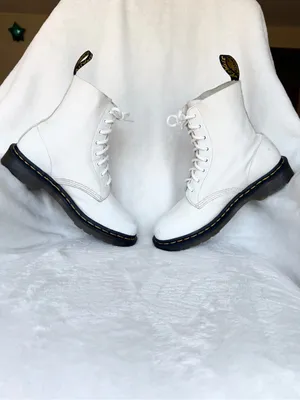 Dr. Martens 1460 Pascal Boots in Off White Size 8 thumbnail 6