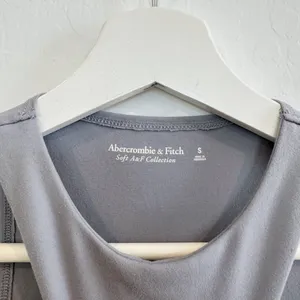 Abercrombie Sleeveless High‎ Neck Seamless Soft AF Bodysuit Casual Summer Small thumbnail 3