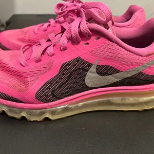 Nike Pink Performance Athletic Shoes with Breathable Mesh thumbnail 3