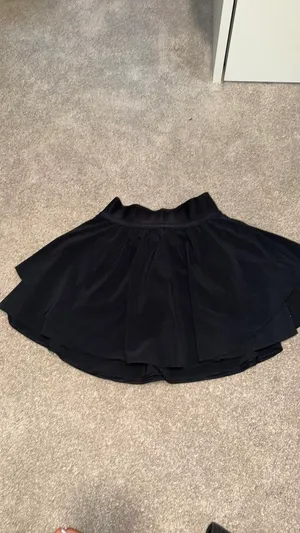 Lululemon Skirt thumbnail 5