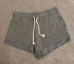 Outfitters Shorts thumbnail 1