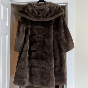 Vintage ILGWU Fur Coat Brown Size undefined thumbnail 3