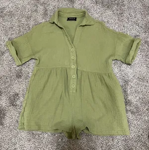 Urban Outfitters romper size xs thumbnail 1