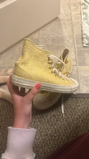 Yellow Converse High-Top thumbnail 3