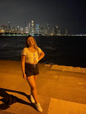 H&M White Tie Front Crop Top thumbnail 6