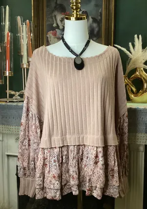 Gimmicks BKE Ribbed Mixed Media Floral Peplum Top Mauve Medium HFL1265 thumbnail 1