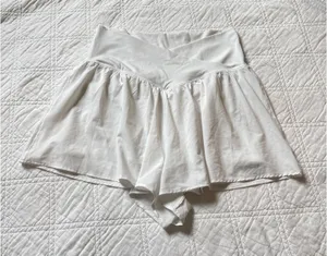 Aerie OFFLINE White Crossover Flowy Athletic Shorts thumbnail 1