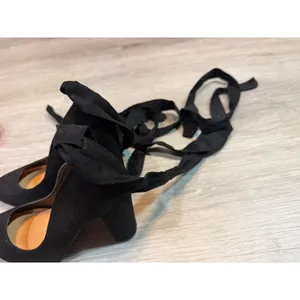 Wild Diva Lounge Black Lace-Up Block Heel Pumps Women's Size 6.5 thumbnail 7