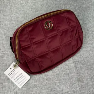 Lululemon Everywhere Belt Bag Quilted Velour Wine Berry Velvet Crossbody Bag NWT thumbnail 8