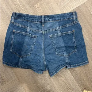 Arizona Women's Denim Shorts High Rise Size 11 thumbnail 10