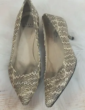Stuart Weitzman point toe slip on animal snake print kitten heels sz 7 thumbnail 1