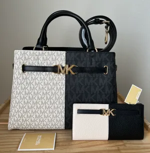 Michael Kors Set thumbnail 1